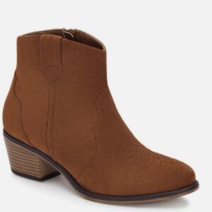 ♥️Andrea Brown Ankle Western Boots 👢
